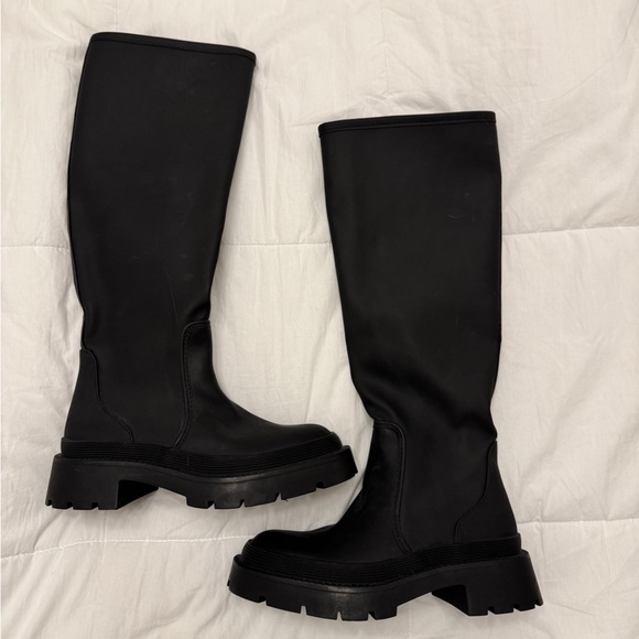 Zara Black Knee-High Rubber Boots - Picture 4 of 6